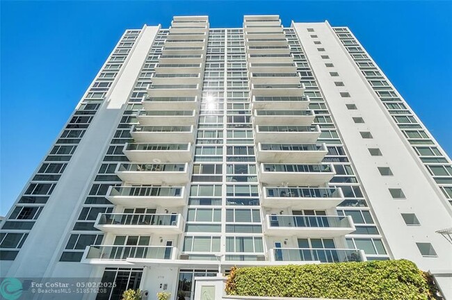 Building Photo - 2715 N Ocean Blvd