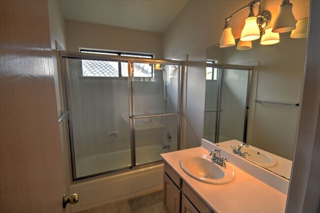 Building Photo - North Star, Desert Ridge and La Cueva School District