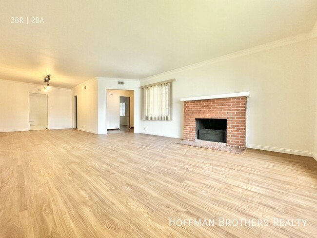 Building Photo - 6707 Blucher Ave