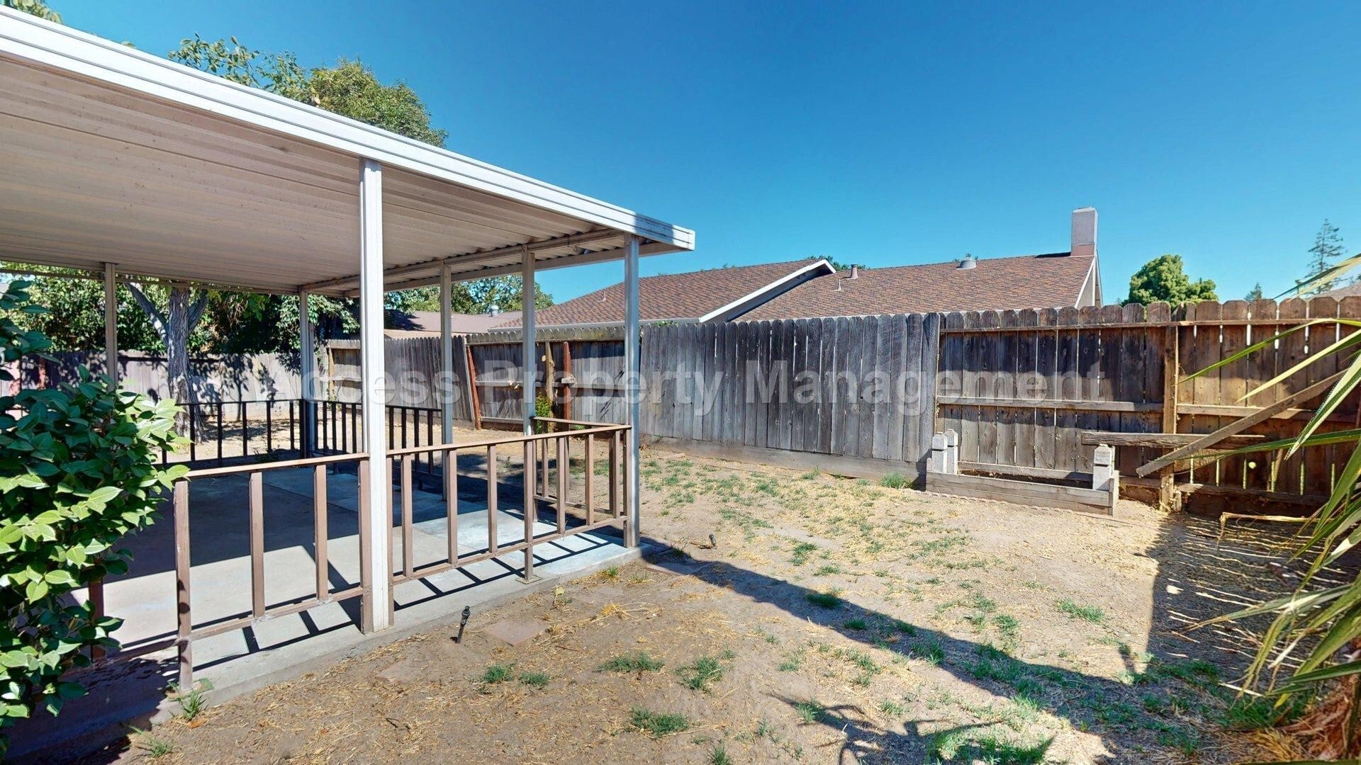 Building Photo - 1441 Montclair Dr