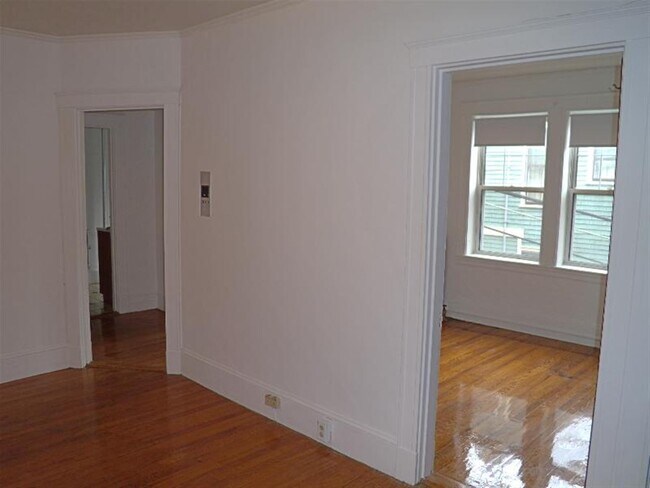 Building Photo - 157 Summer St