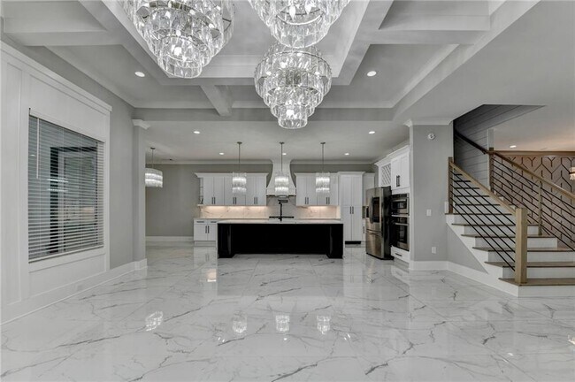 Building Photo - 960 Nours Cir SE