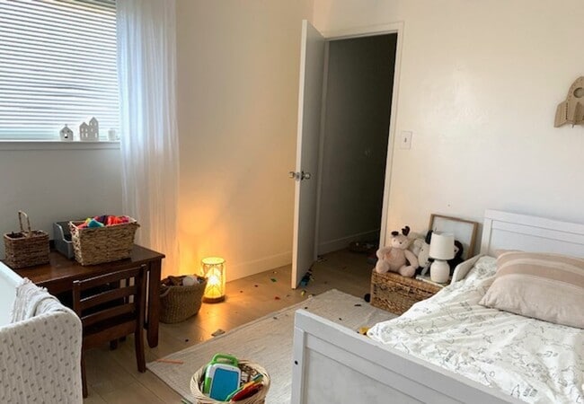 Building Photo - 3329-3331 Routier Rd