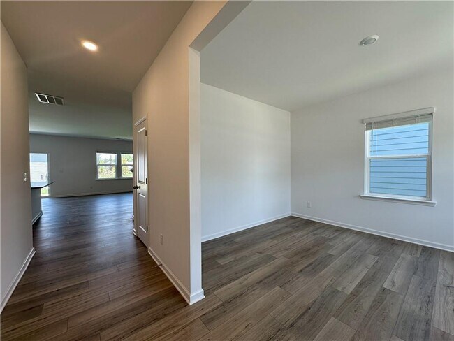Building Photo - 612 Blue Sky Blvd
