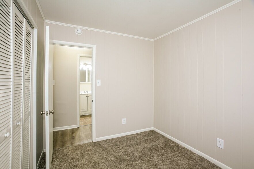Building Photo - 51 N Galeston Ave