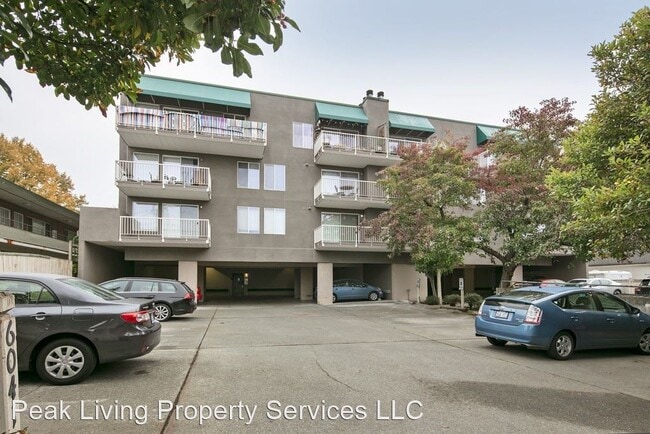 Building Photo - 6041 California Ave SW