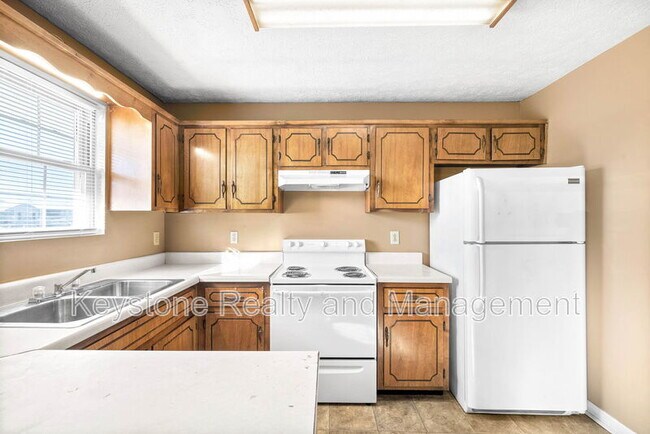 Building Photo - 308 Thompsonville Ln