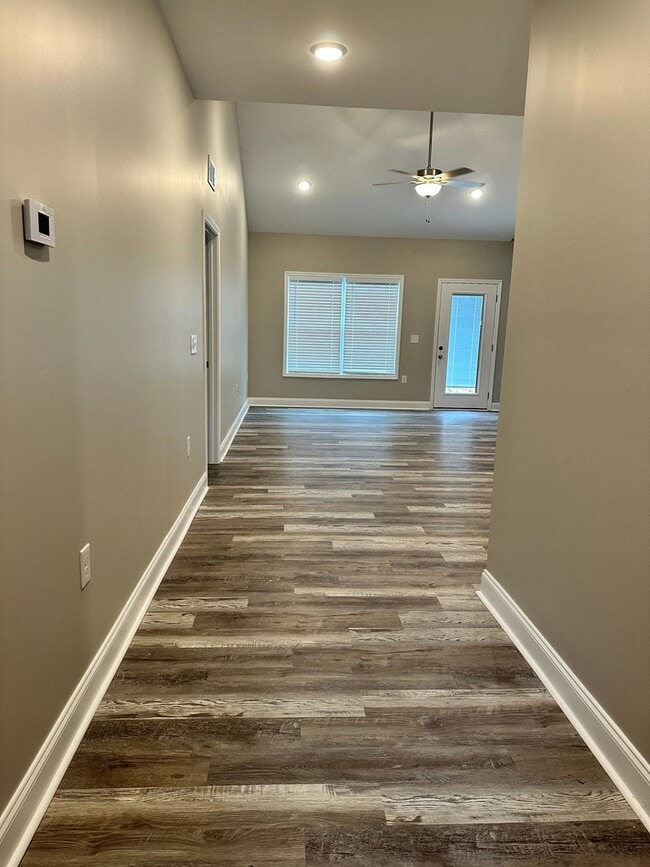 Building Photo - 2760 Cedrus Ave