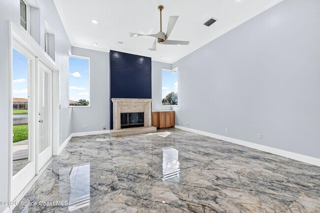 Building Photo - 975 Wildwood Dr