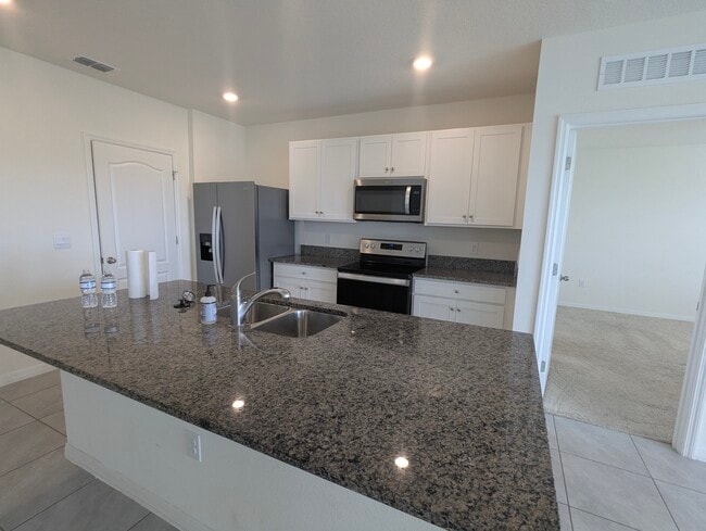 Building Photo - 5751 Galloping Dr