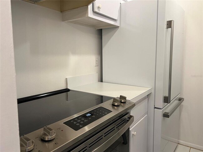 Building Photo - 3245 S Beneva Rd