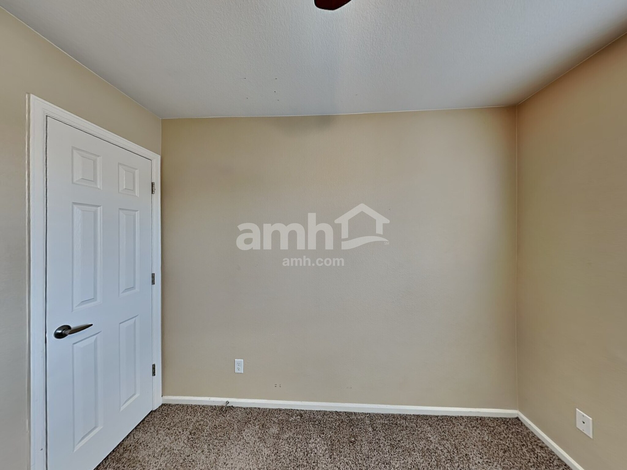 Building Photo - 18660 E 47th Ave