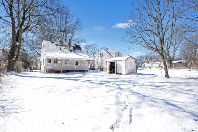 Building Photo - 2204 Sagamore Rd