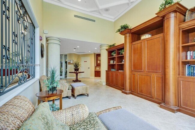 Building Photo - 17125 N Bay Rd