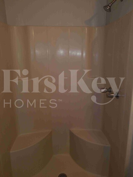 Building Photo - 430 Citadel St