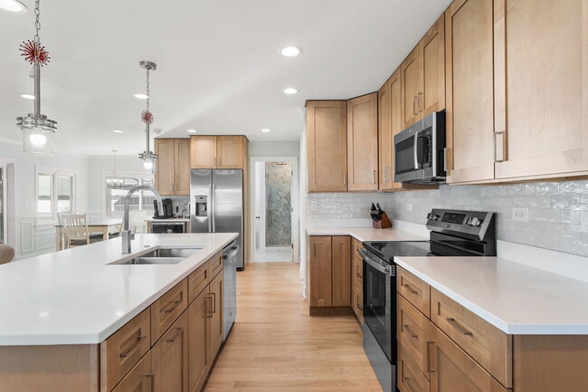 Building Photo - 8515 W 132nd Ave