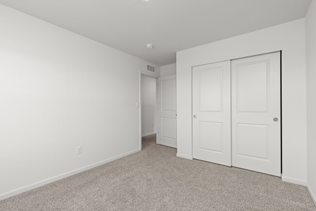 Building Photo - 2461 Tahoe ln