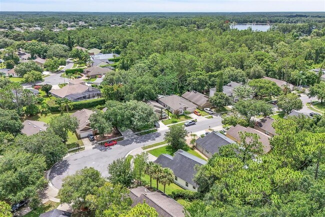 Building Photo - 4454 King Edward Dr