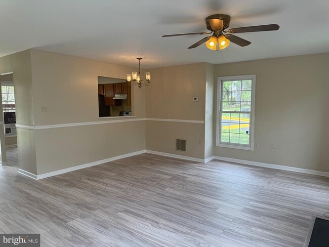 Building Photo - 7301 Rokeby Dr