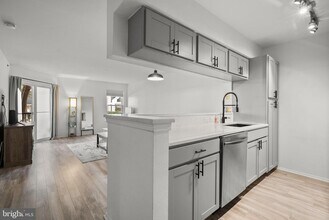 Building Photo - 3311 Wyndham Cir