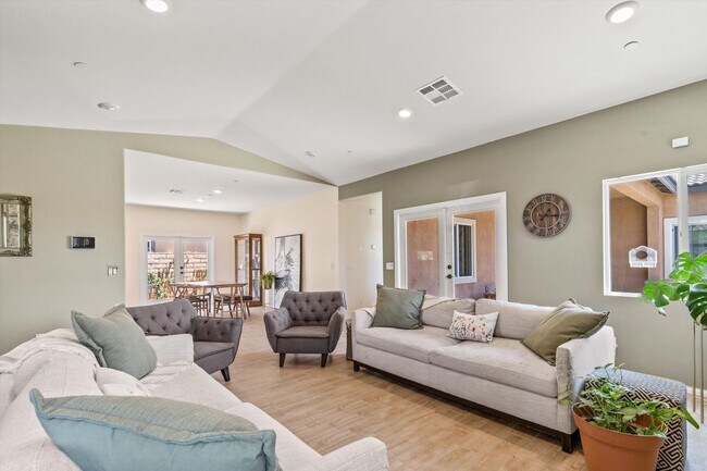 Building Photo - Elegant Corner-Lot Home in the Verano Comm...