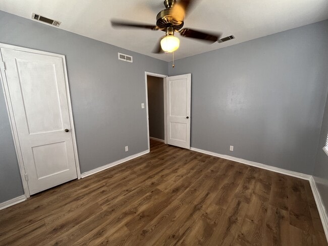 Building Photo - 2452 Ridge Rd