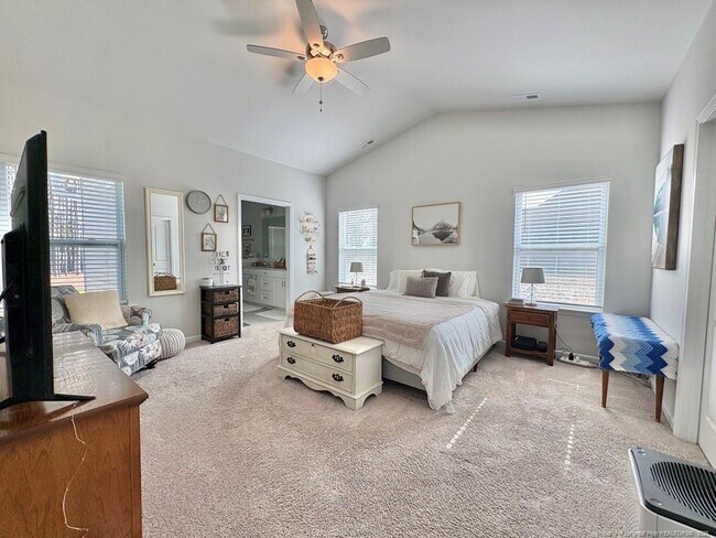 Building Photo - 67 Beacon Hl Rd