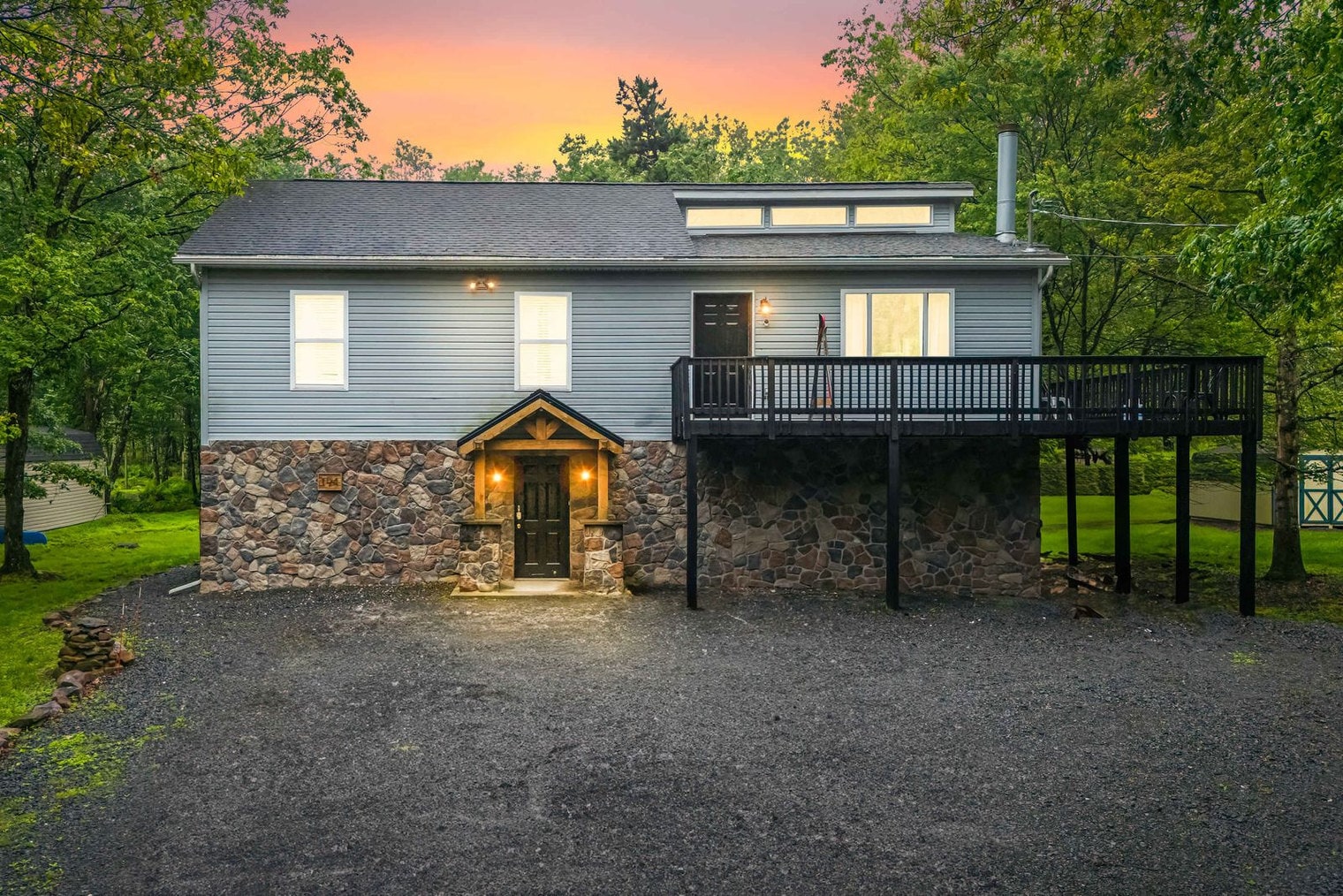 Building Photo - 194 Chapman Cir