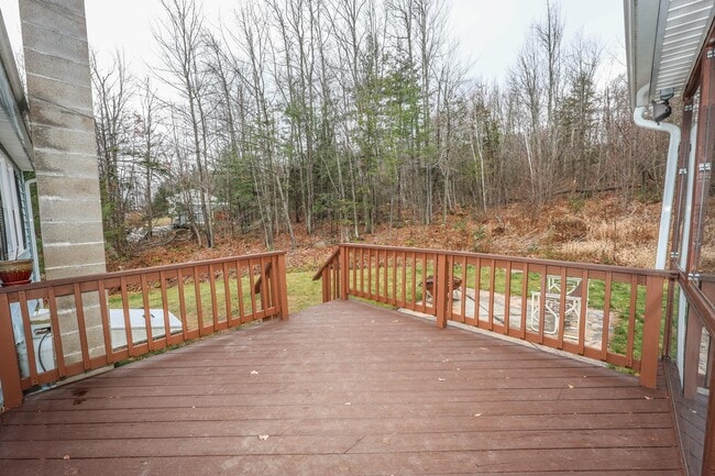 Building Photo - 81 Orchard Path Rd