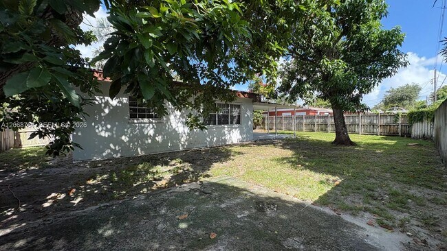 Building Photo - 251 N 68th Terrace
