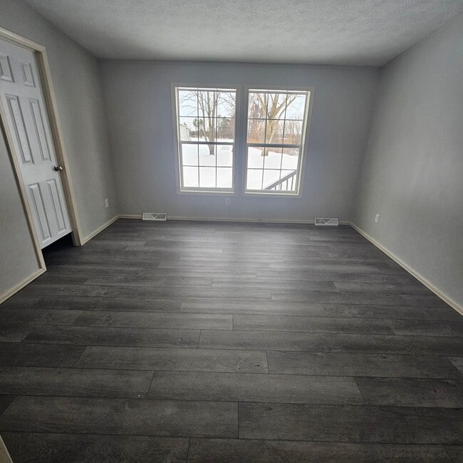 Building Photo - 3181 NY-5