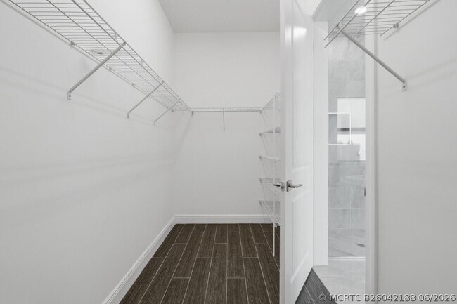 Building Photo - 11760 Bayview Cir