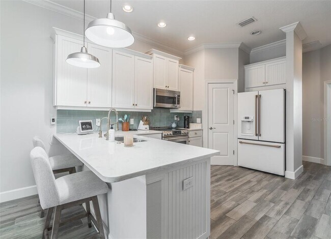 Building Photo - 3162 Moorings Dr S