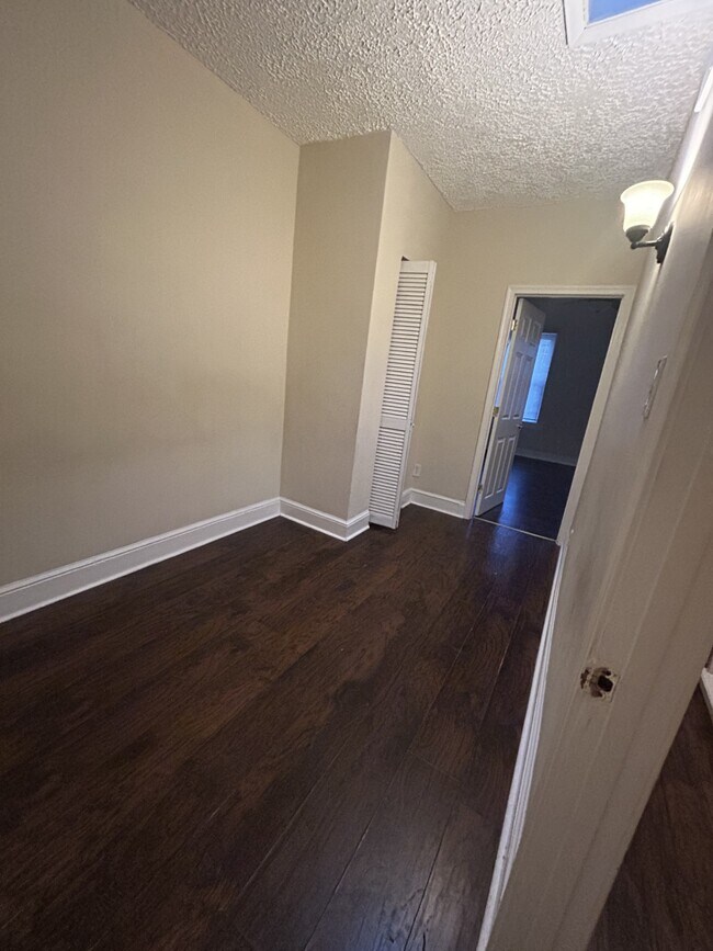 Building Photo - 1734 Normal Ave