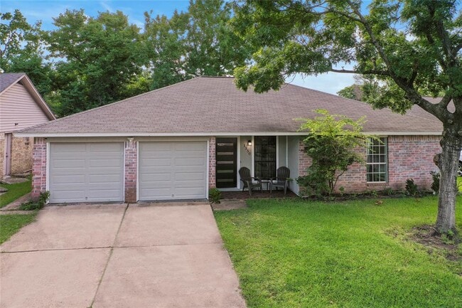 Building Photo - 1350 Holbech Ln