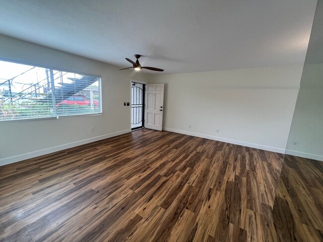 Building Photo - TWO PARKING SPACES INCLUDED! In Unit Washer & Dryer! Large Private Patio for Bikes, Boards and Bb...
