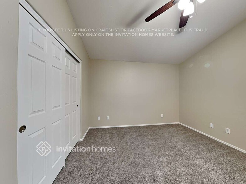 Building Photo - 8802 E University Dr