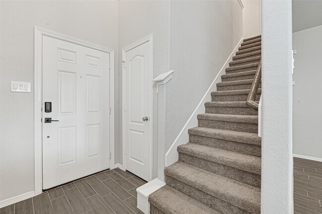 Building Photo - 25452 Northpark Lake Dr