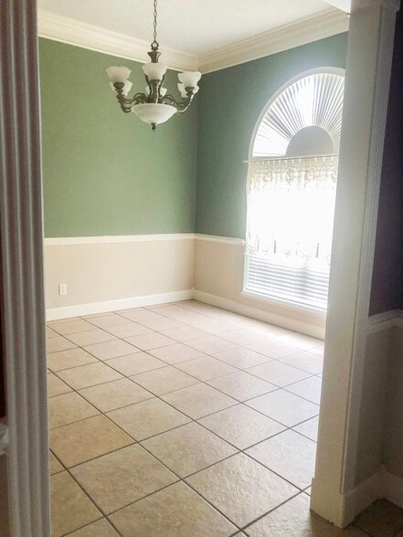 Formal Dining room - 2405 Tyler Ln