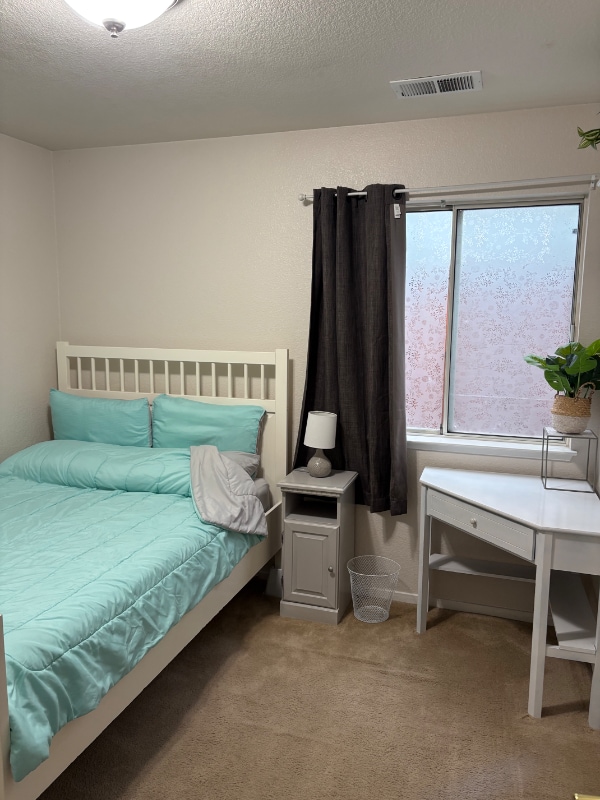 Building Photo - 9100 Loganberry Dr