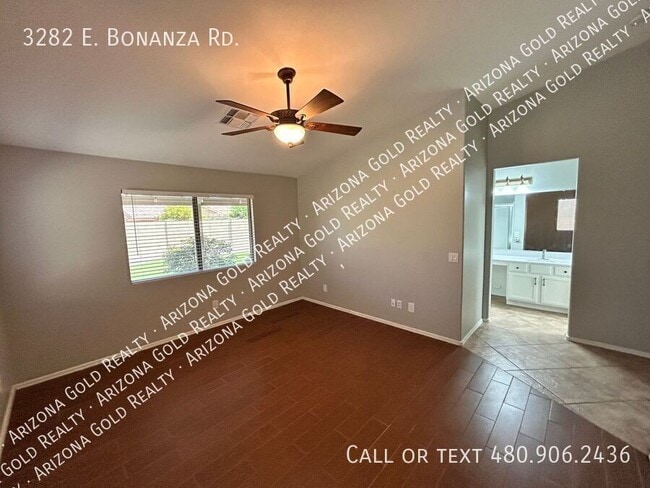 Building Photo - 3282 E Bonanza Rd