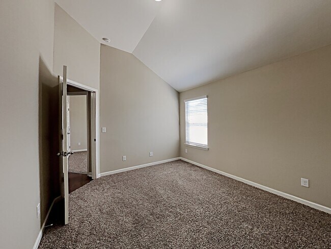 Building Photo - 2726 Trebek Ct