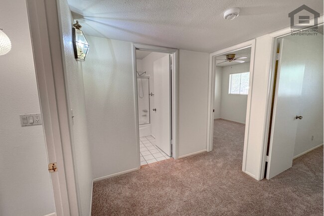 Building Photo - 3Bed/2Bath House at 55th Ave/Peoria Ave! Ready for Immediate Move-In! – NO HOA!