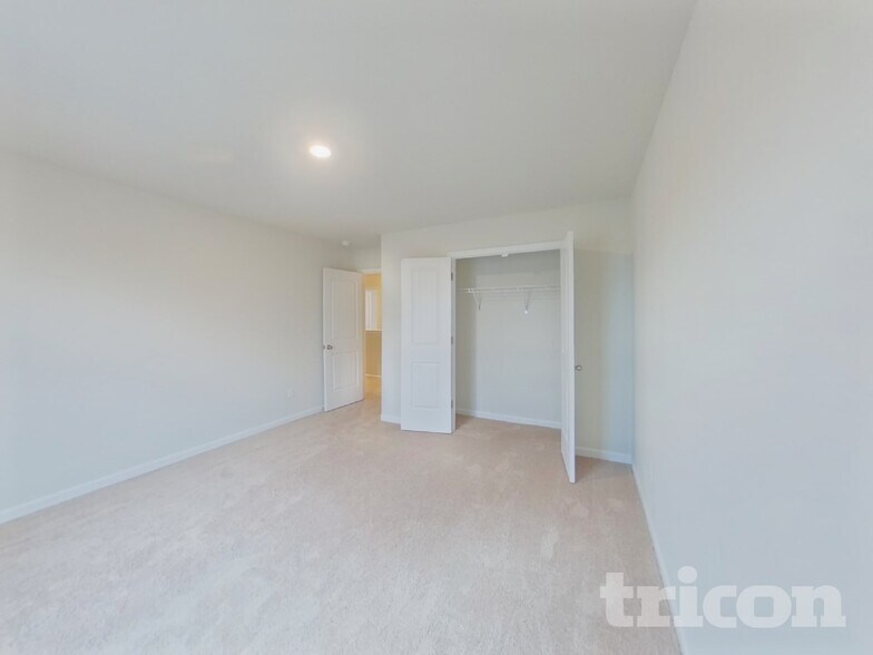 Building Photo - 4012 Reinfield Dr