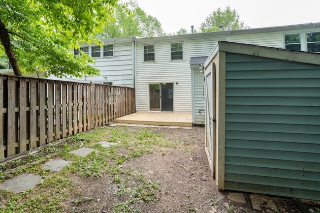 Building Photo - 5467 High Tide Ct