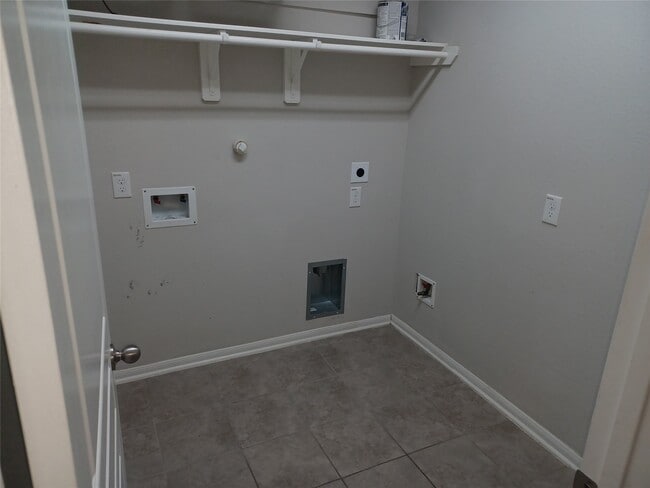 Building Photo - 7707 Retama Terrace Ln