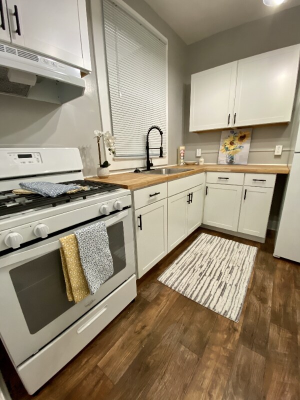 Building Photo - 1228 N St