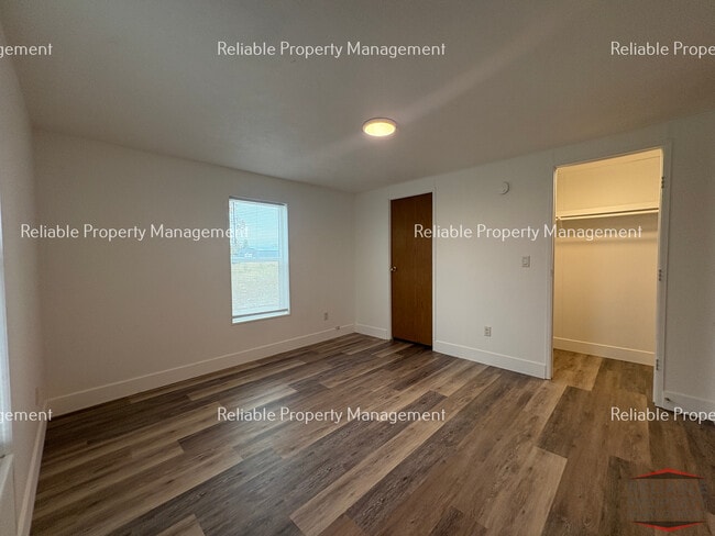 Building Photo - 254 N 700 W