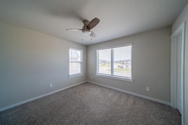 Building Photo - 3406 Royal Elk Ct