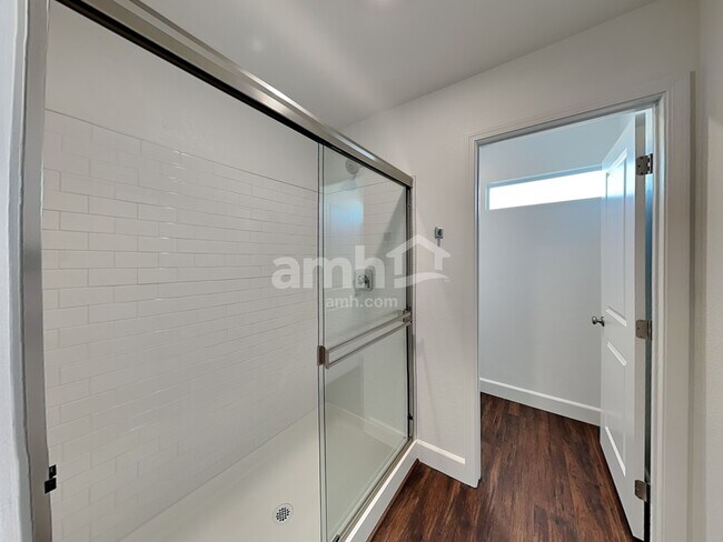 Building Photo - 260 Yasmin Daylily Pl